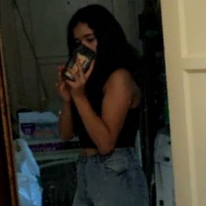 Meet your Posher, Alondra